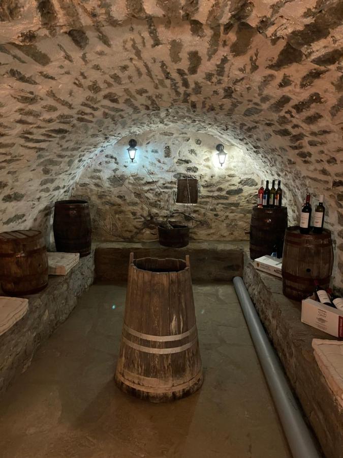 Εννεα Μουσεσ Παραδοσιακός Ξενώνας Velventós Exterior foto