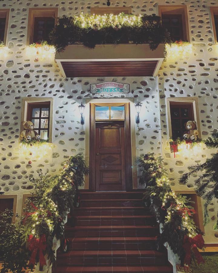 Εννεα Μουσεσ Παραδοσιακός Ξενώνας Velventós Exterior foto