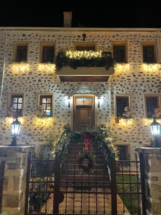 Εννεα Μουσεσ Παραδοσιακός Ξενώνας Velventós Exterior foto